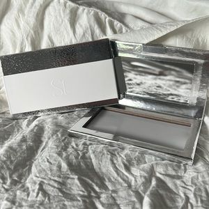 Seint magnetic makeup case